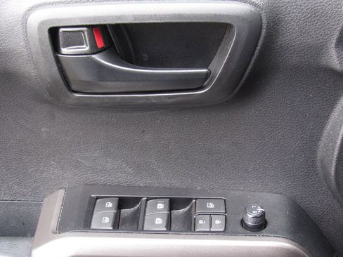 Used 2023 Toyota Tacoma SR5 RWD image 34