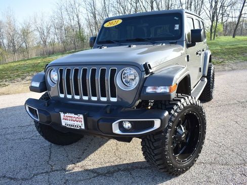 Used 2021 Jeep Wrangler Unlimited Sahara AWD/4WD image 12