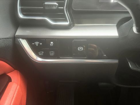 Used 2023 Kia Sportage SX Prestige image 21