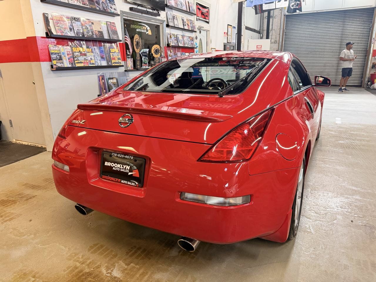 Used 2004 Nissan 350Z Enthusiast w/ Aerodynamics Pkg RWD image 6