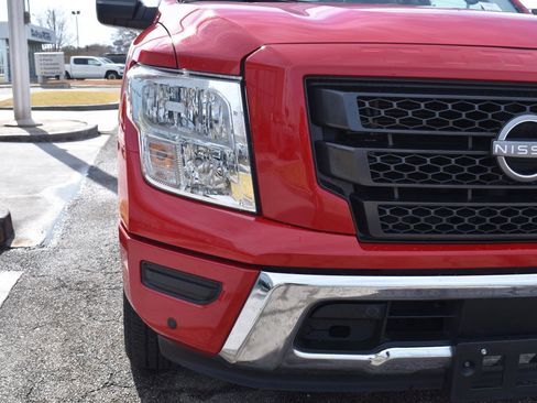 Used 2023 Nissan Titan SV w/ SV Convenience Package image 21