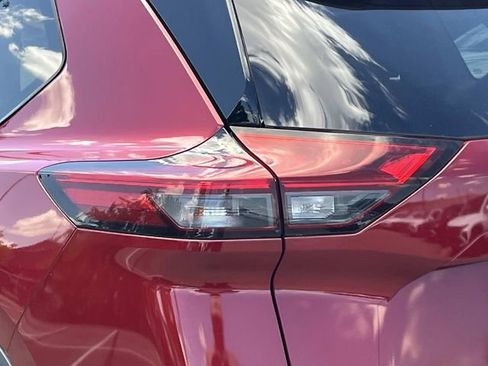 Used 2021 Nissan Rogue SL w/ Premium Package FWD image 10
