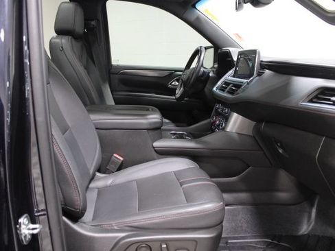 Used 2022 Chevrolet Suburban RST w/ Luxury Package AWD/4WD image 27