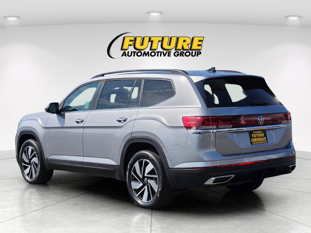 Used 2025 Volkswagen Atlas SE FWD image 6