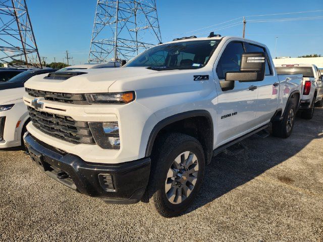 Used 2024 Chevrolet Silverado 2500 Custom w/ Custom Value Package AWD/4WD image 2