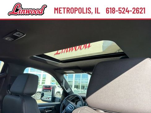 Used 2024 GMC Sierra 2500 AT4 w/ AT4 Premium Plus Package AWD/4WD image 14