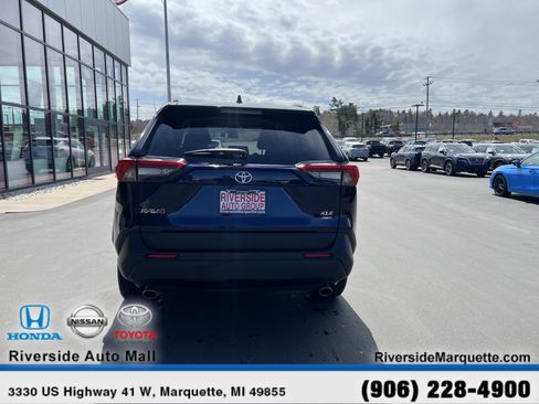 Used 2025 Toyota RAV4 XLE AWD/4WD image 7