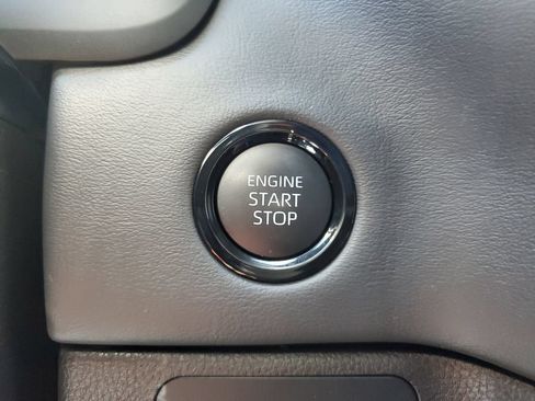 Used 2025 Toyota Tundra Platinum AWD/4WD image 28