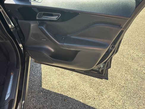 Used 2020 Jaguar F-PACE Premium image 14