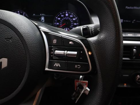 Used 2023 Kia Forte LXS w/ LXS Technology Package FWD image 27