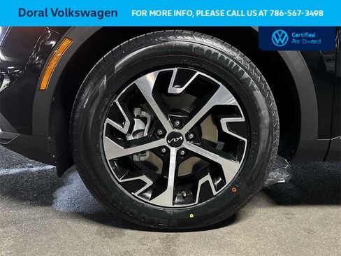 Used 2023 Kia Sportage EX image 10