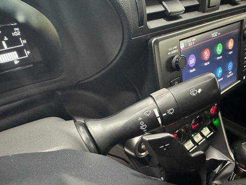 Used 2025 Toyota GR86 Premium image 22