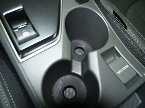 Used 2025 Subaru Crosstrek 2.0i Premium image 29