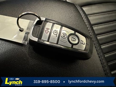 Certified 2024 Ford Edge SEL w/ Convenience Package AWD/4WD image 16