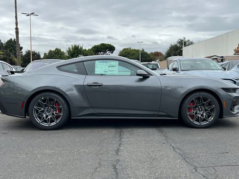 New 2025 Ford Mustang GT Premium w/ GT Performance Package image 4
