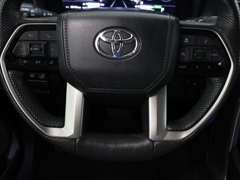 Used 2024 Toyota Tundra Limited AWD/4WD image 30