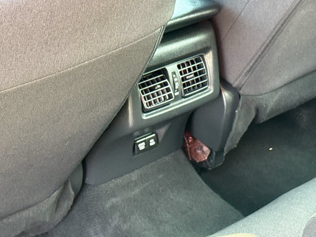 Used 2025 Toyota Camry LE FWD image 36