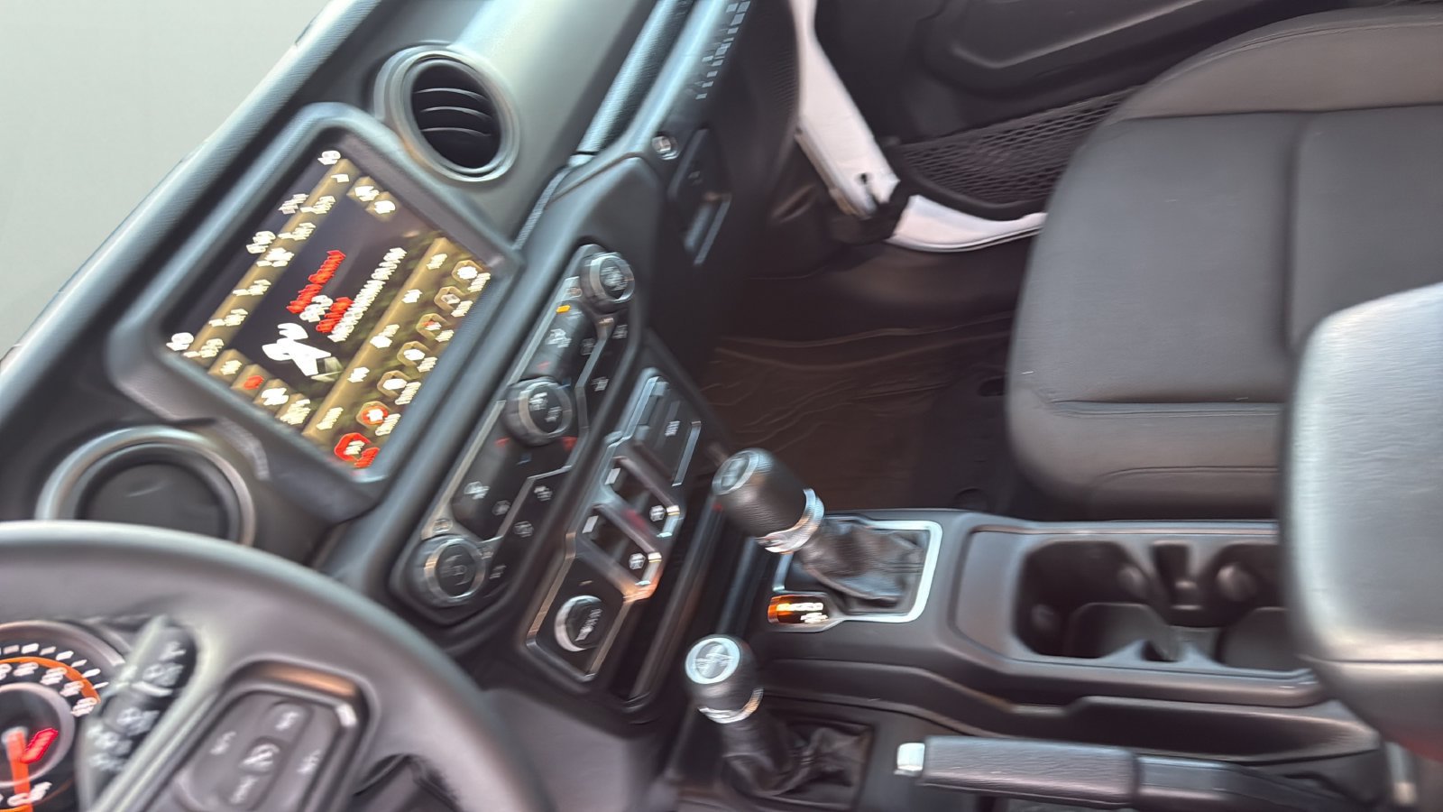 Used 2023 Jeep Wrangler Sport AWD/4WD image 20