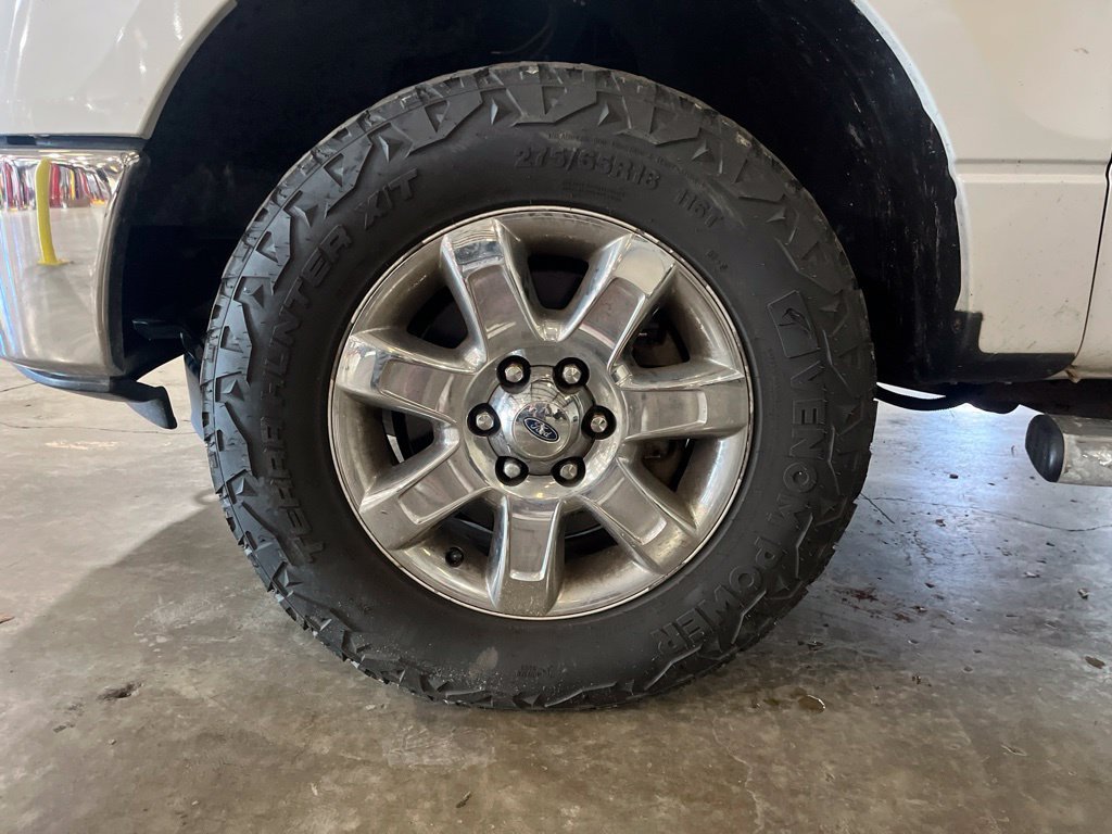 Used 2014 Ford F150 XLT w/ Equipment Group 302A Luxury AWD/4WD image 9