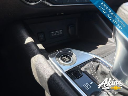 Used 2024 Nissan Sentra SV FWD image 20