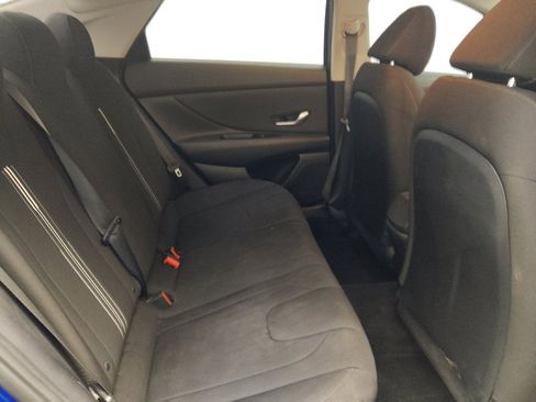Used 2023 Hyundai Elantra SEL w/ Convenience Package FWD image 19