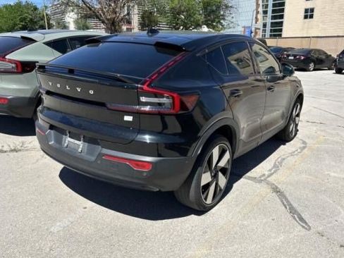 Used 2023 Volvo C40 P8 Recharge Plus w/ Climate Package AWD/4WD image 4