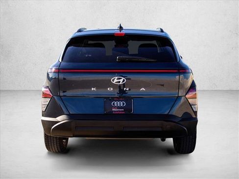 Used 2025 Hyundai Kona SEL image 6