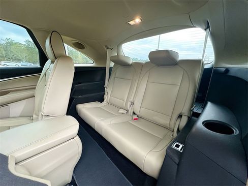 Used 2020 Acura MDX FWD w/ Advance Package image 28