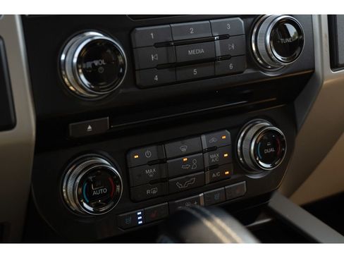Used 2015 Ford F150 Lariat w/ Equipment Group 502A Luxury RWD image 25