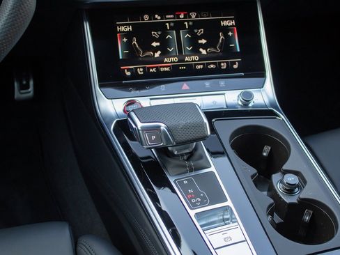 Used 2026 Audi RS 6 performance image 21