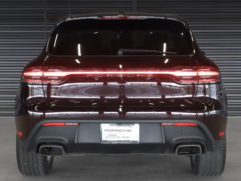 Certified 2024 Porsche Macan AWD/4WD image 9