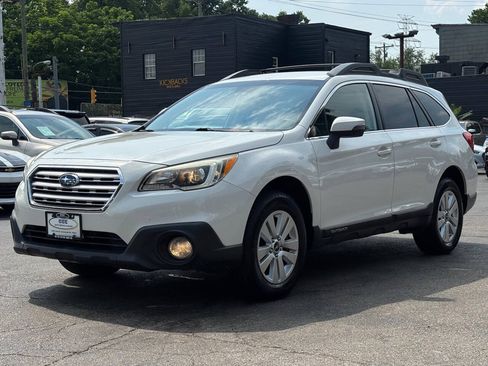 Used 2016 Subaru Outback 2.5i Premium AWD/4WD image 4