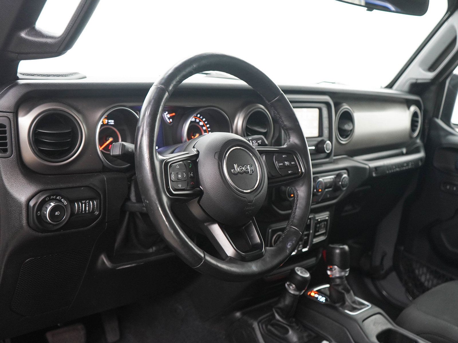 Used 2018 Jeep Wrangler Unlimited Sport S AWD/4WD image 20