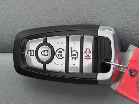 Used 2022 Ford Explorer XLT w/ Equipment Group 202A image 36