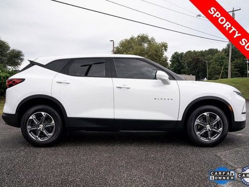 Used 2023 Chevrolet Blazer LT image 9