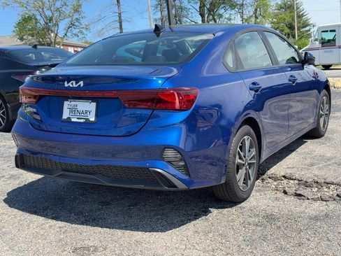 Used 2024 Kia Forte LXS w/ LXS Technology Package image 3