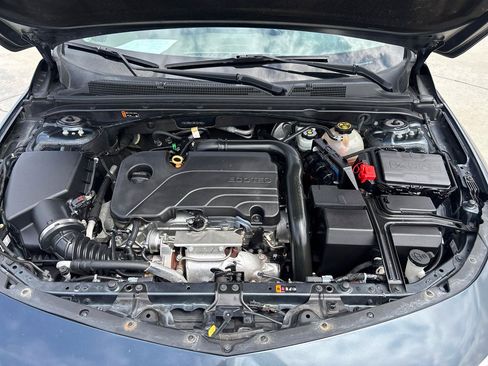Used 2021 Chevrolet Malibu LT FWD image 10