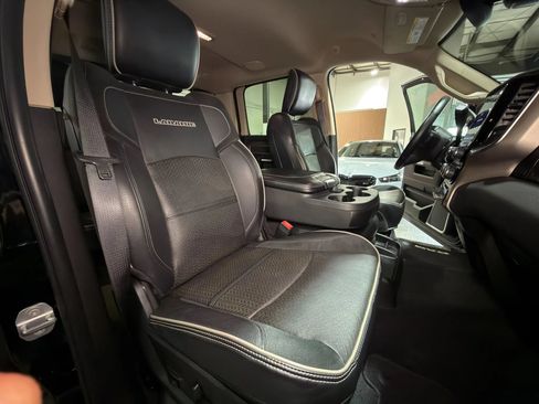 Used 2019 RAM 3500 Laramie AWD/4WD image 18