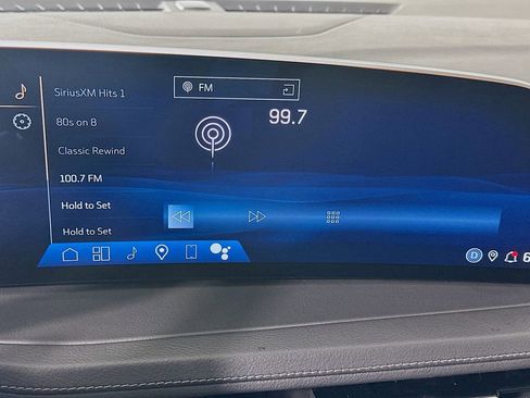 Used 2024 Cadillac XT4 Premium Luxury image 14