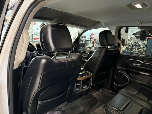 Used 2022 RAM 1500 Laramie AWD/4WD image 33
