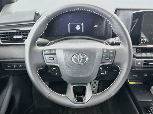 Used 2026 Toyota Camry SE FWD image 18