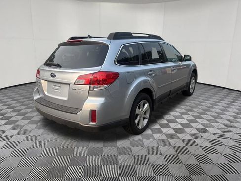 Used 2014 Subaru Outback 2.5i Limited AWD/4WD image 11