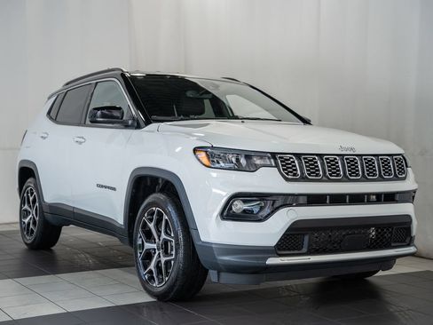 Certified 2025 Jeep Compass Limited AWD/4WD image 1