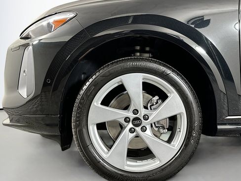 Used 2025 Audi Q5 Premium Plus w/ Premium Plus image 12