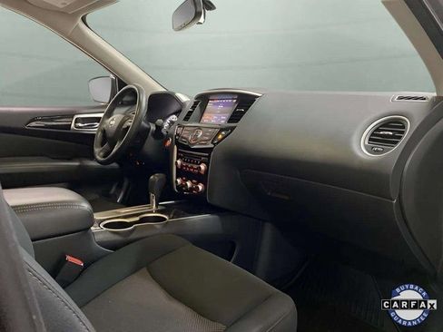 Used 2019 Nissan Pathfinder SV image 26