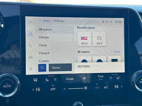 Used 2023 Lexus RX 500h F Sport w/ Cold Area Package AWD/4WD image 18