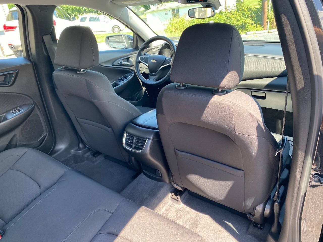 Used 2019 Chevrolet Malibu Hybrid FWD image 26