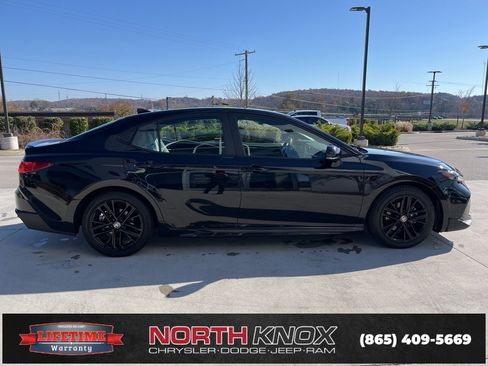 Used 2025 Toyota Camry LE image 20