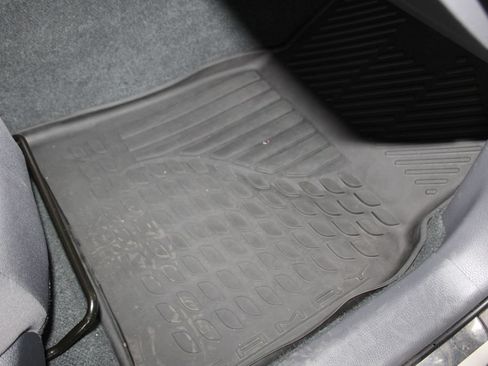 Used 2024 Toyota Camry LE FWD image 38