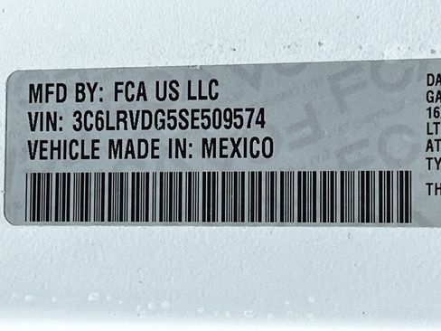 Used 2025 RAM ProMaster 2500 w/ Convenience Group FWD image 28